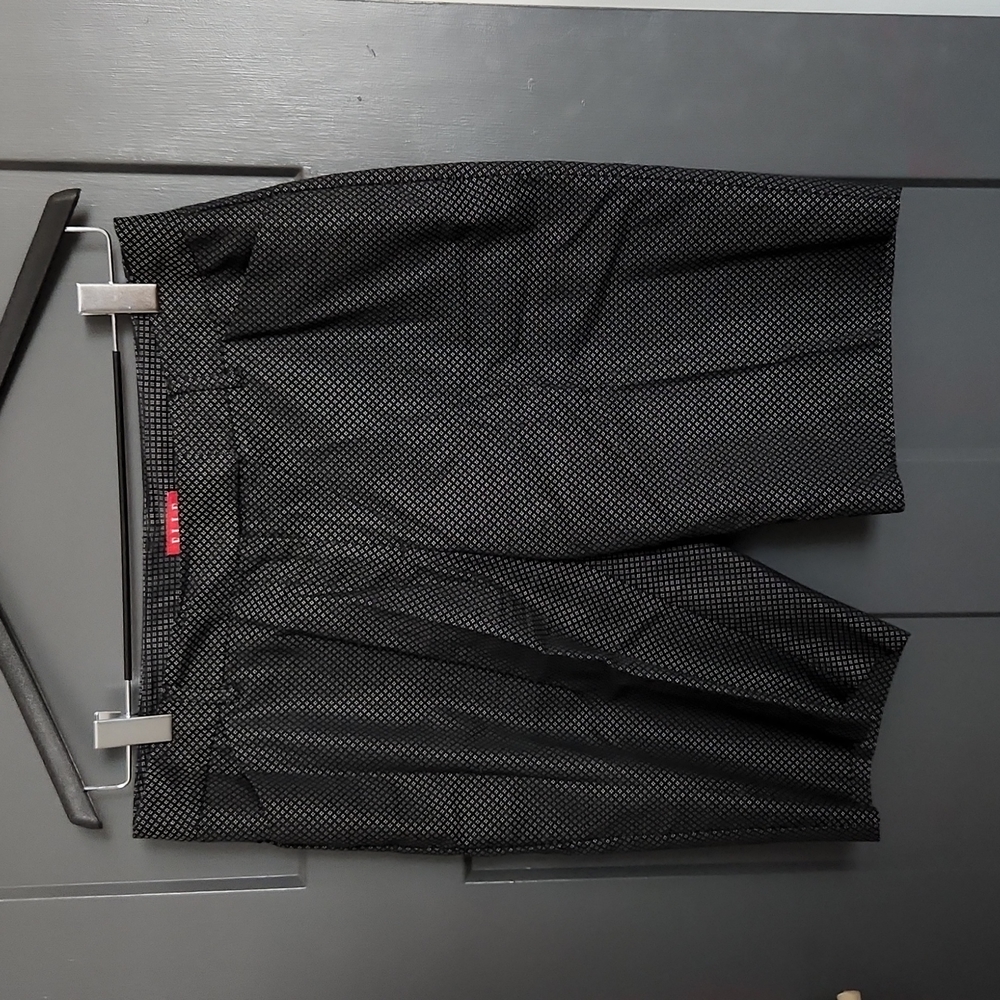 BLACK ELLE BERMUDA SHORTS